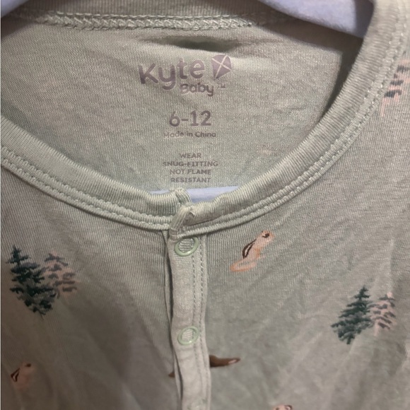 Kyte BABY 🐻 Romper - Picture 2 of 3